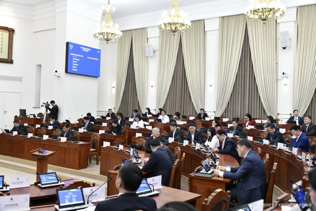 УИХ: Хүүхдээс хүүхдэд эрхтэн шилжүүлэн суулгах боломжийг хуулиар нээнэ